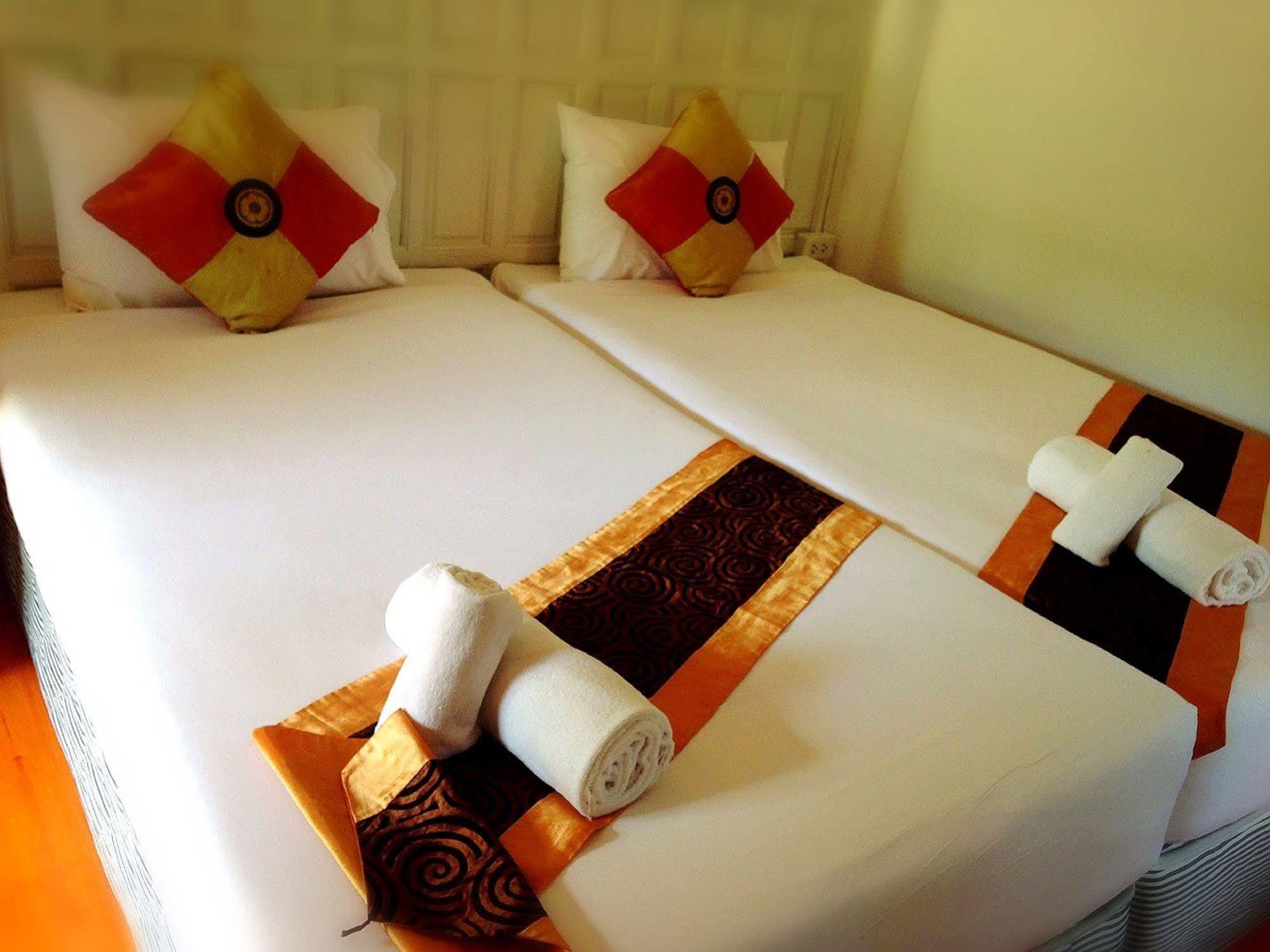Jaroenrat Resort Samut Songkhram Eksteriør bilde