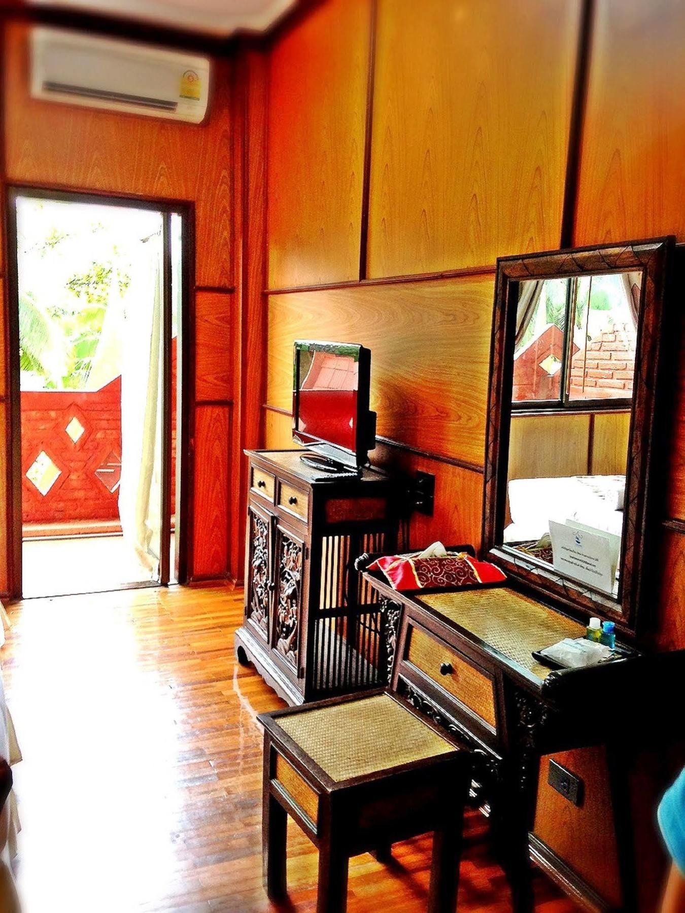 Jaroenrat Resort Samut Songkhram Eksteriør bilde